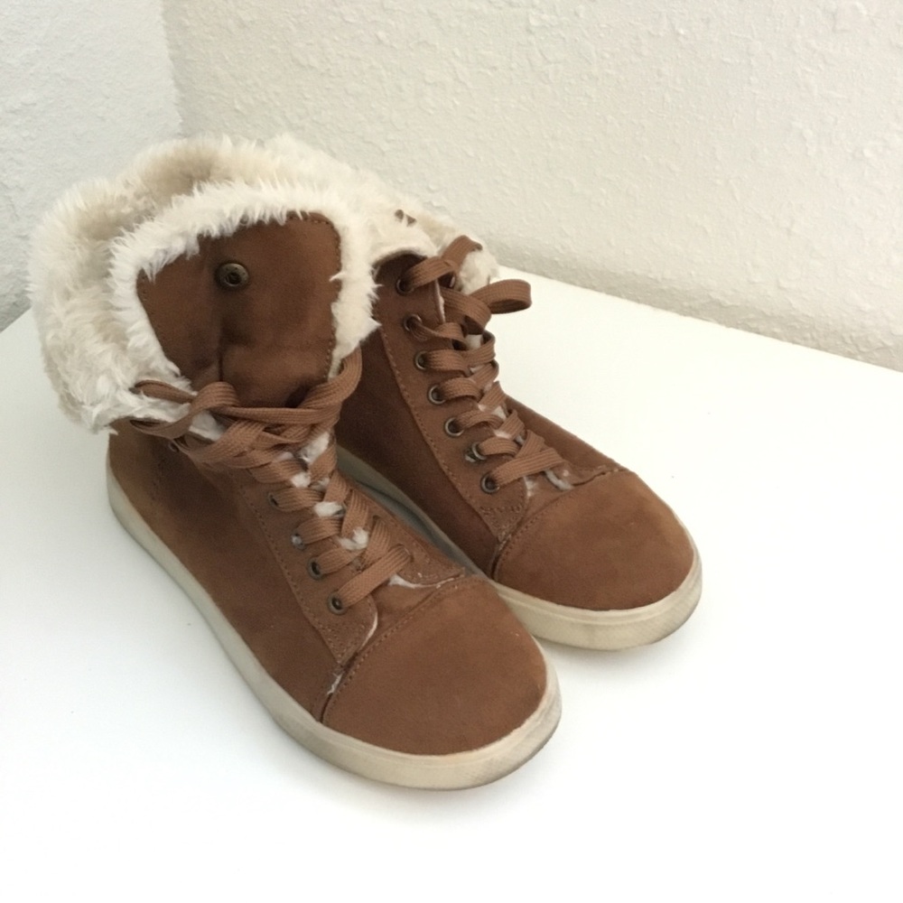 Airwalk Women's Brown Lace-Up Faux Fur High-Top Boots